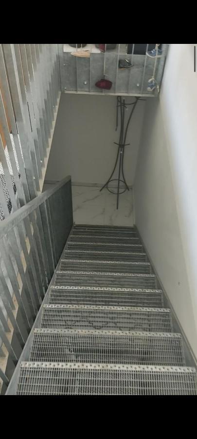 Durchreisestop Mit Kinder Am Aussergewoehnlichen Spitzboden Mit Autobetten Und Bad ,Kueche Im Souterain Deining Exterior foto